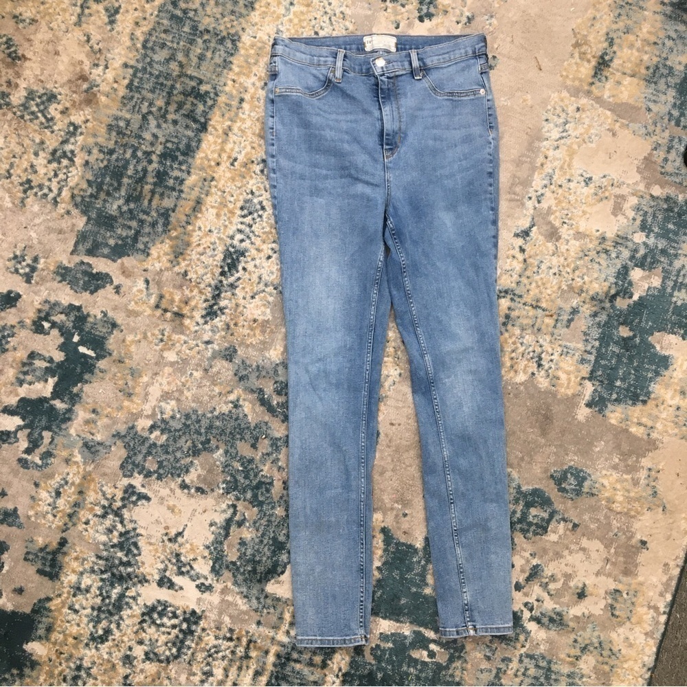 Free People Light Blue Denim Skinny Jeans size 31​​​